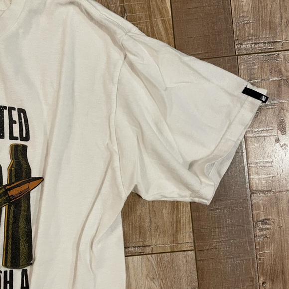 Undefeated tee - Picture 3 of 4